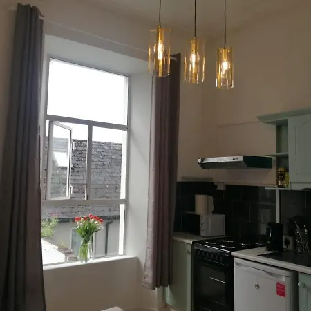 Apartment Perfect - Close To The Train Station Cork
